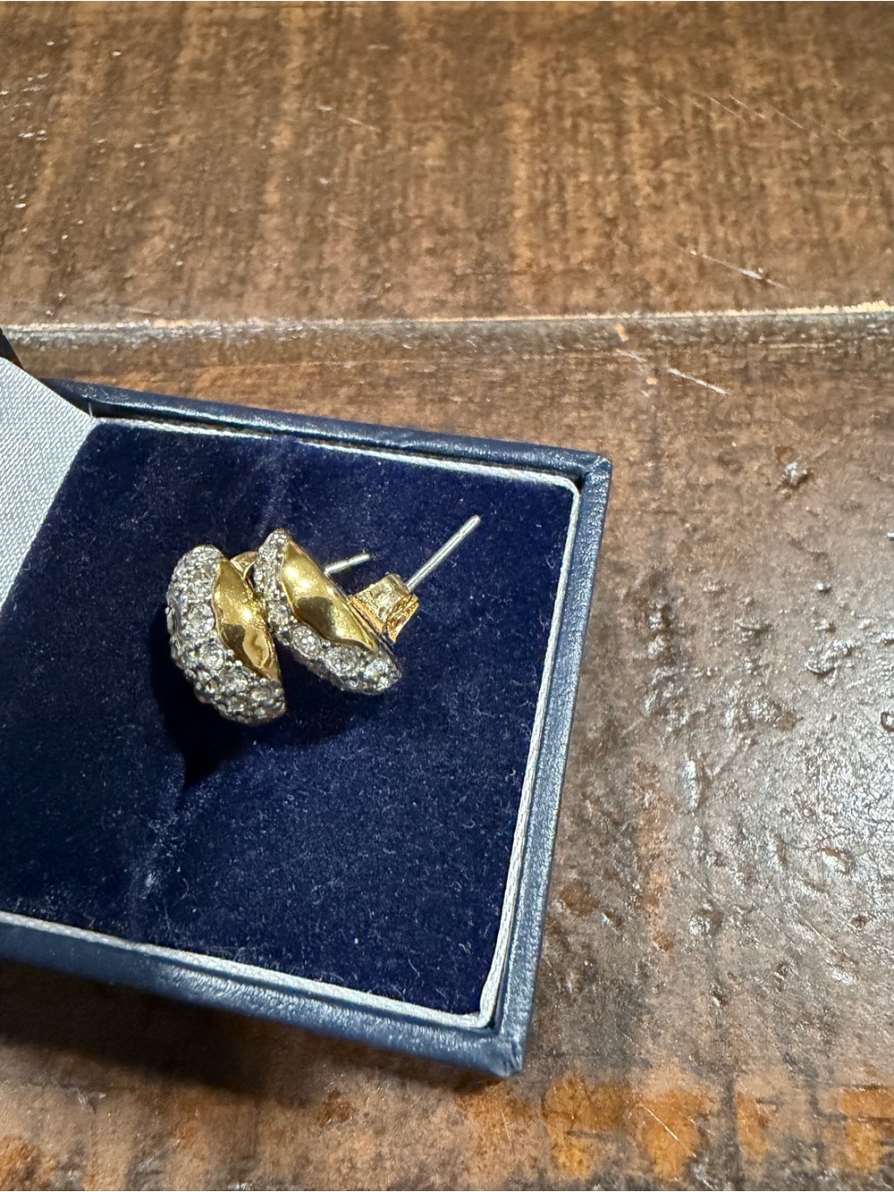 ALEXIS BITTAR SOLARES Crystal Cluster Round Stud Earrings - Silver Tone - Picture 4 of 6